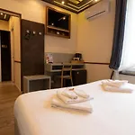 Antica 4*